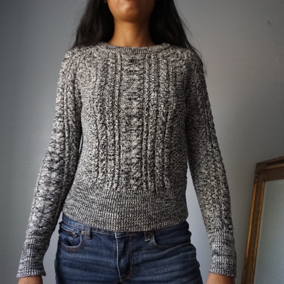 Marled Grey Cable Knit Sweater Xs 